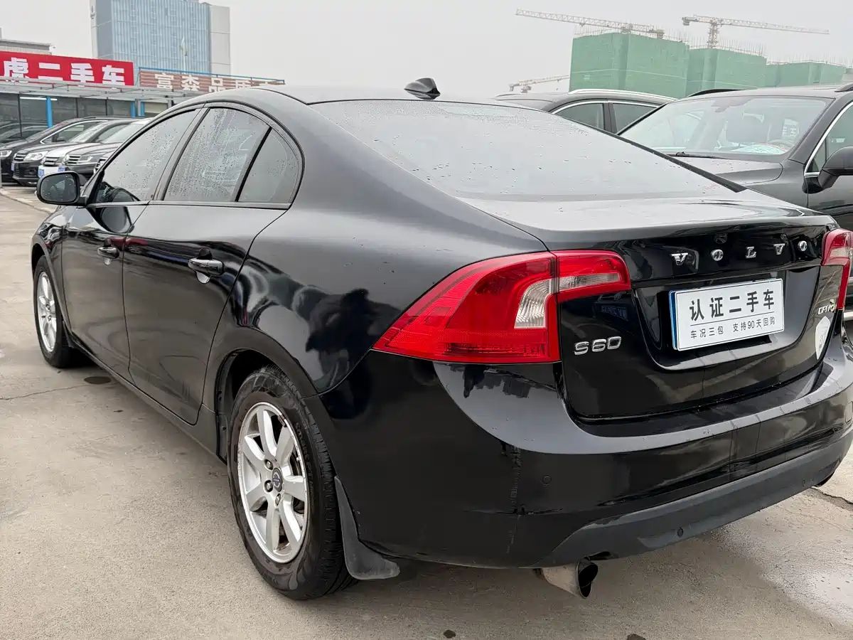 Фото 3 - Volvo S60 (Import)
