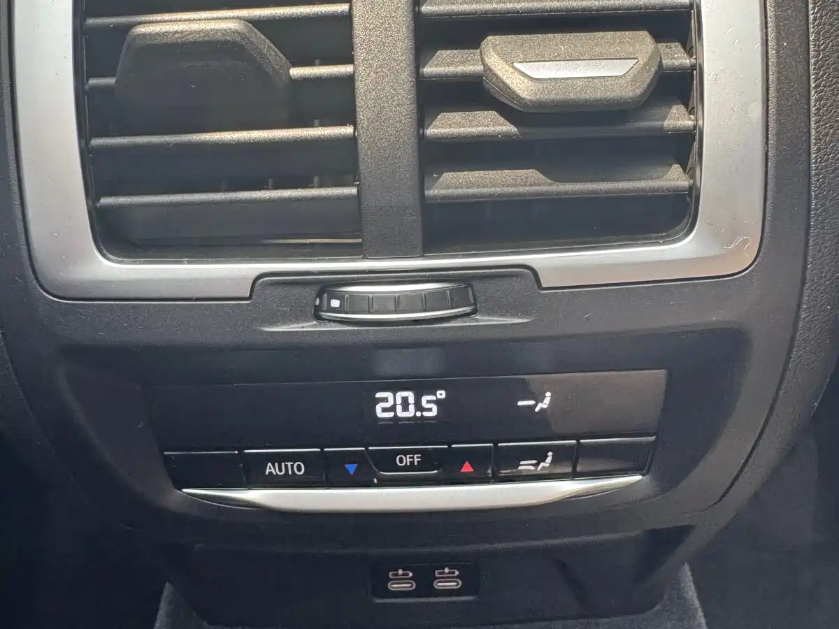 BMW X3 2022 Facelift xDrive30i Leading M Shadow Edition фото 24