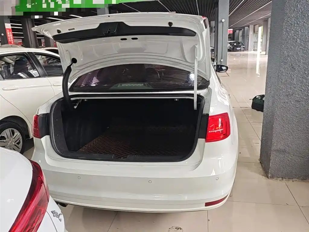 Volkswagen Sagitar 2017 230TSI Automatic Comfort фото 19