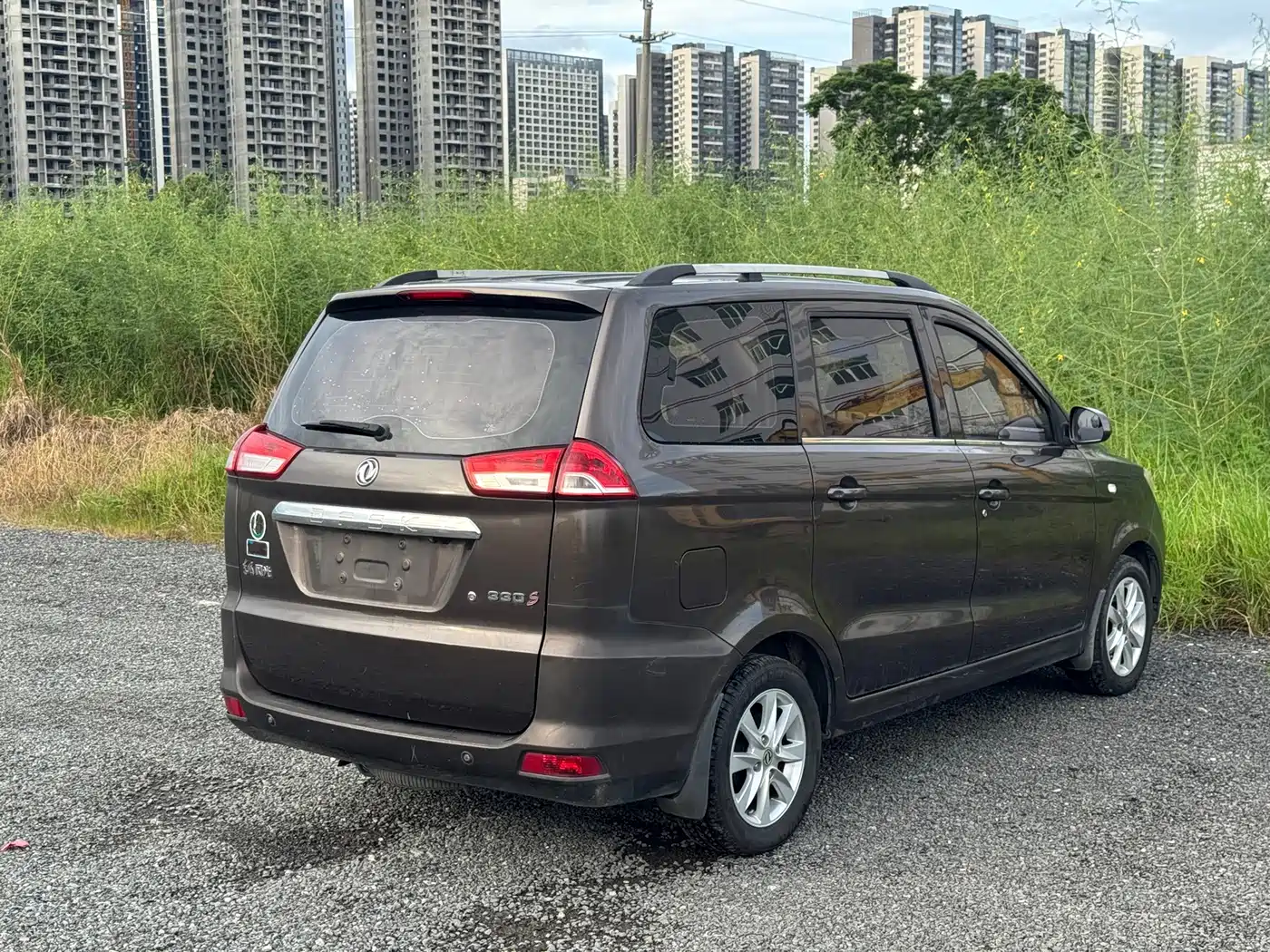 Dongfeng Fengguang Fengguang 330 2018 2018 1.5L 330S Comfort Model DK15