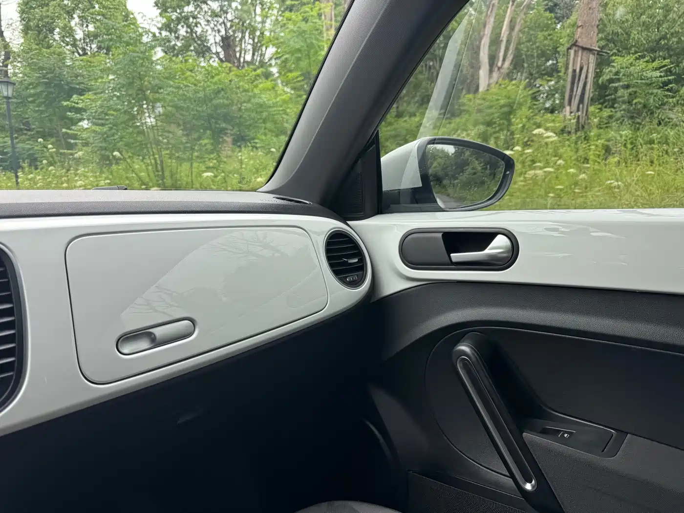 Volkswagen Beetle 2019 180TSI Collector's Edition фото 23