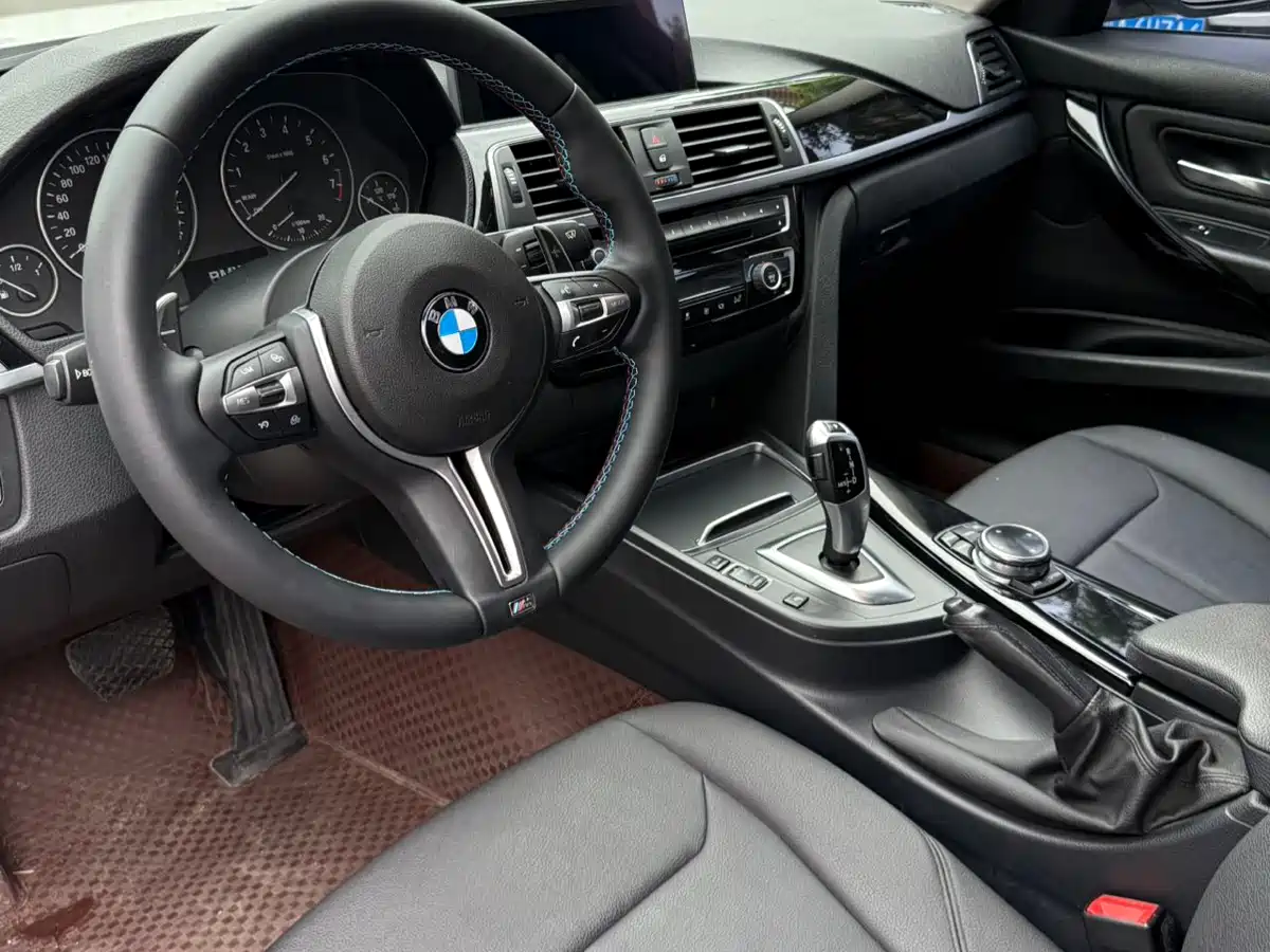 BMW 3 Series 2016 316i Fashion фото 6