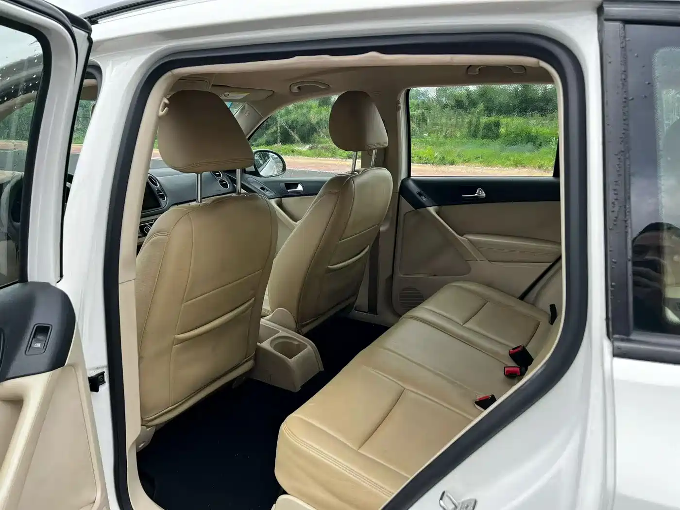 Volkswagen Tiguan 2015 1.8TSI Automatic 2WD Trendline фото 6