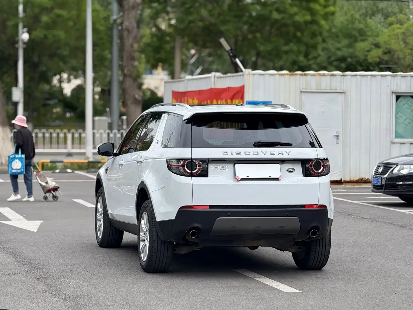 Land Rover Discovery Sport 2016 2.0T SE фото 15