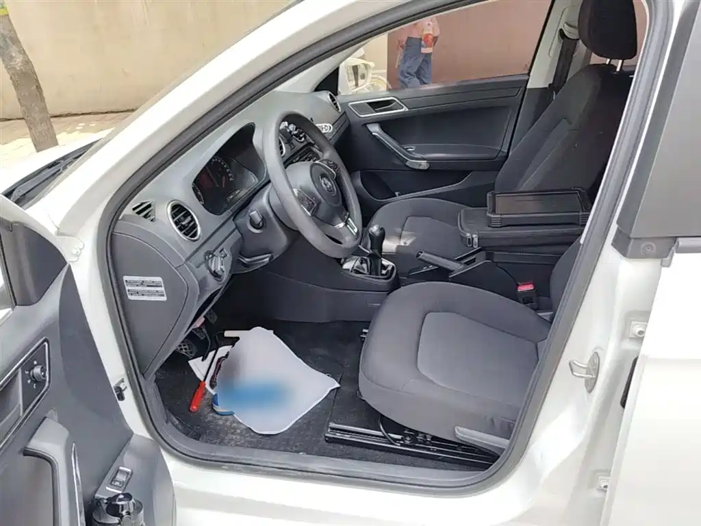 Volkswagen Jetta 2015 Quality Edition 1.4L Manual Fashion фото 15