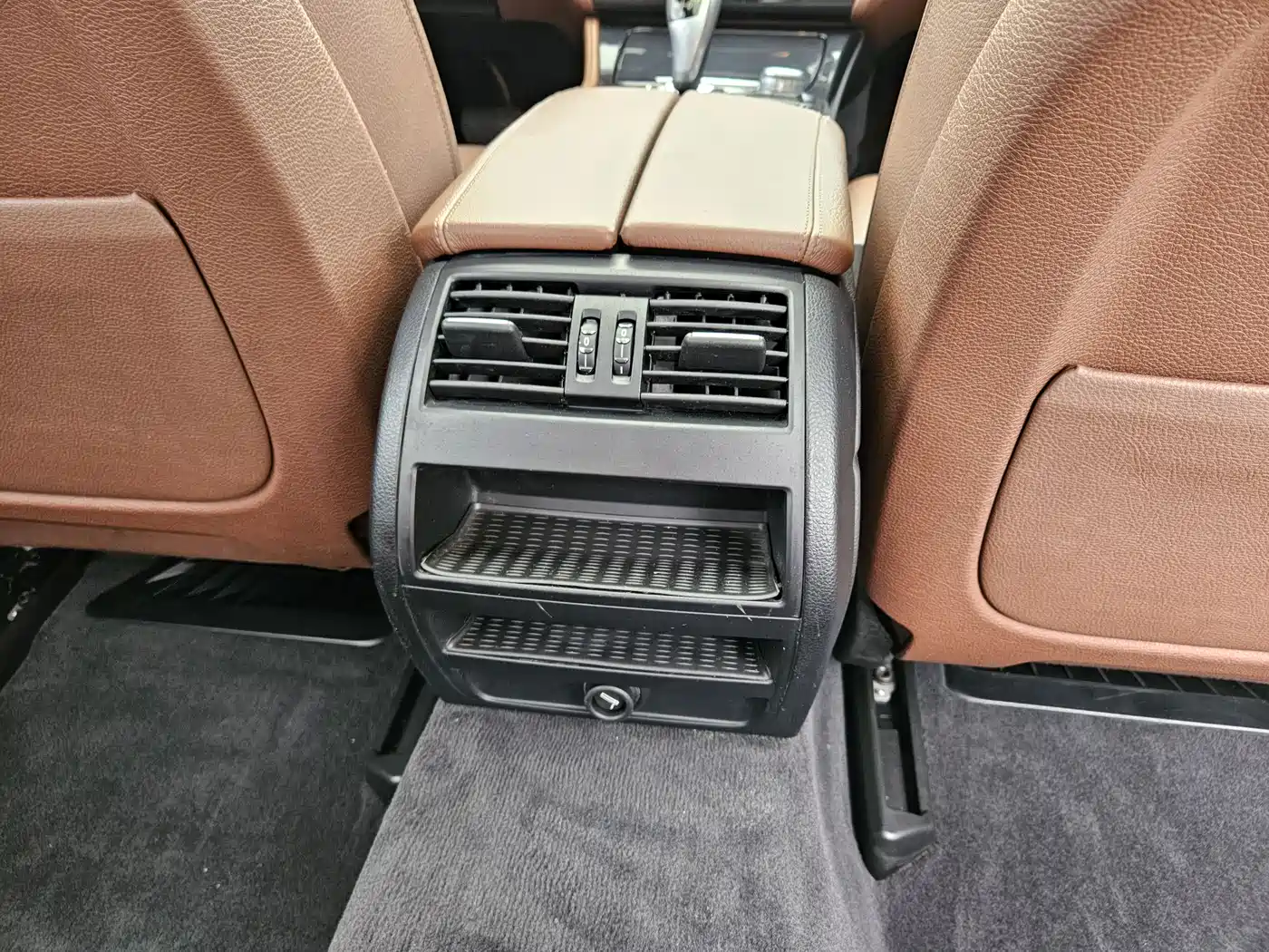 BMW 5 Series 2014 520Li Elegance фото 19