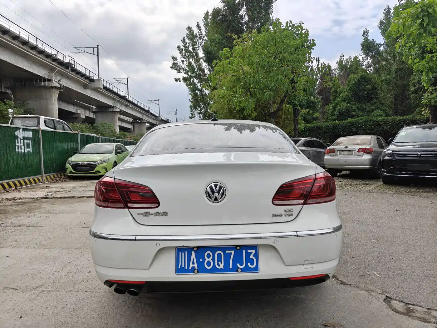 Volkswagen FAW-Volkswagen CC 2016 Model 1.8TSI Luxury фото 5