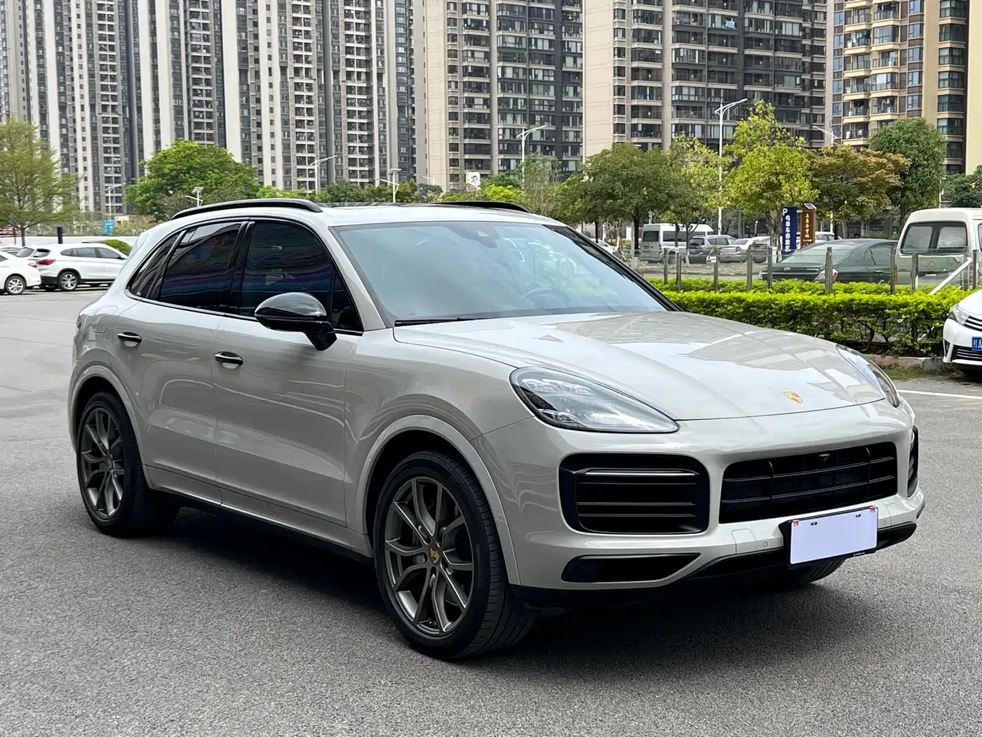 PORSCHE CAYENNE