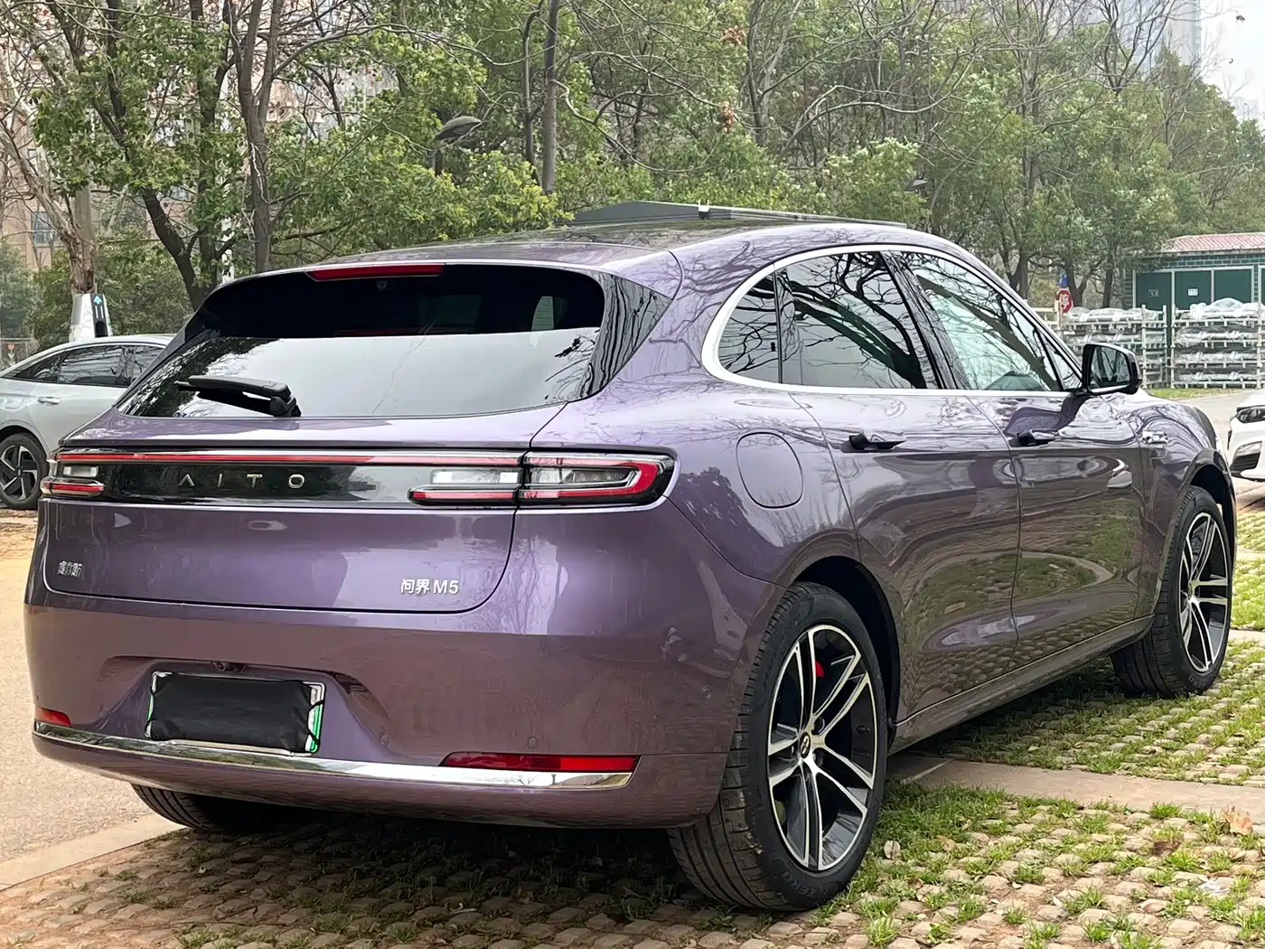 AITO Wenjie AITO M5 2025 Extended Range Ultra AWD фото 7