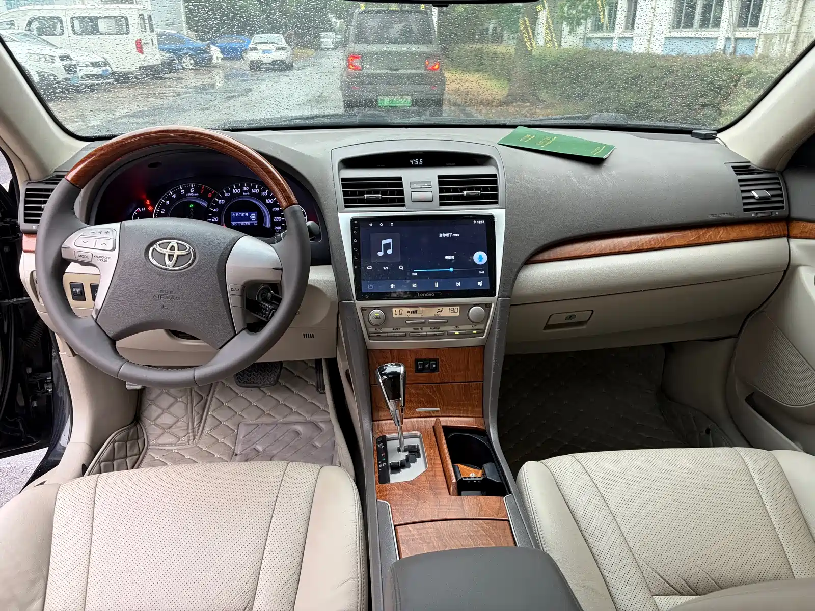 Photo 6 - Toyota Camry