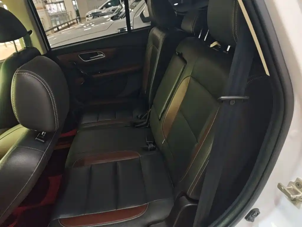 SWM Motor SWM X7 2018 2017 1.5T Automatic Smart Enjoy 7-seater