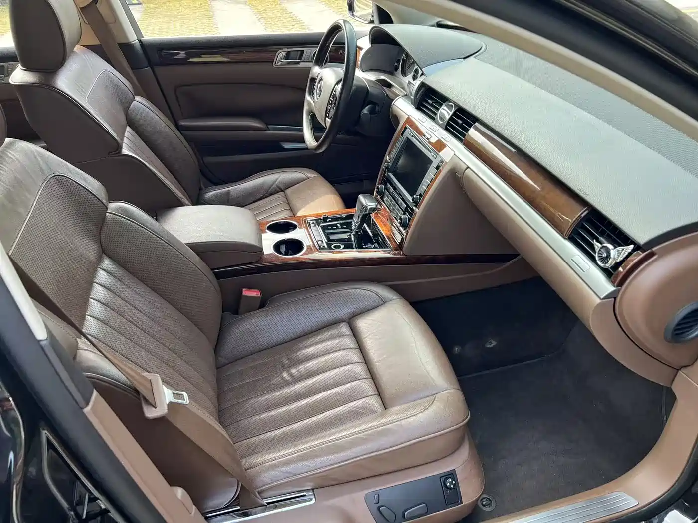 Volkswagen Phaeton 2014 3.0L Business Edition фото 19