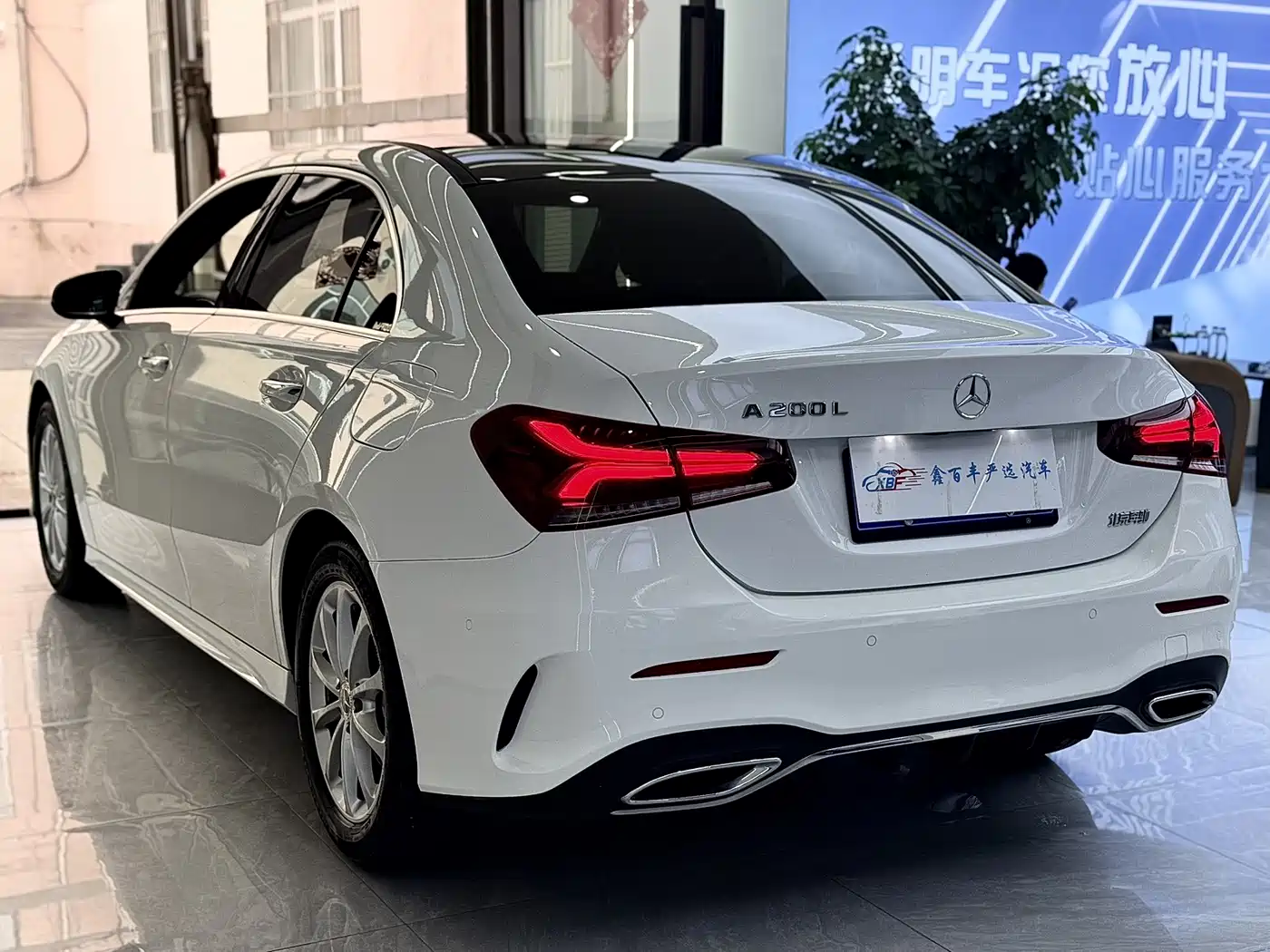 Mercedes-Benz A-Class 2021 A 200 L Sport Sedan Fashion Edition фото 8