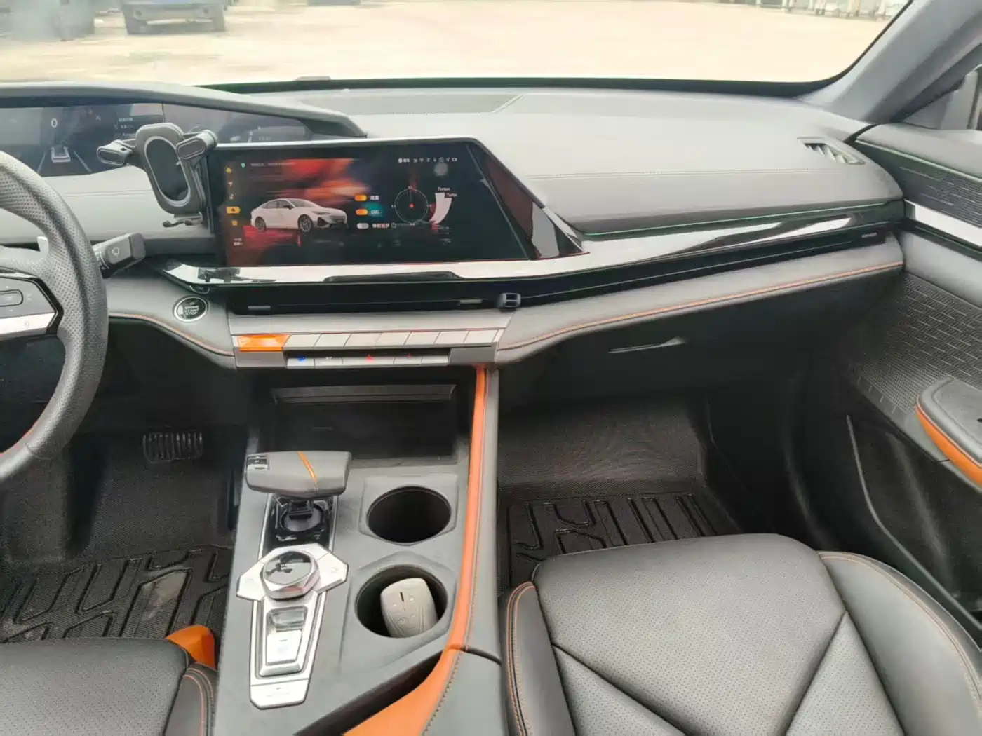 CHANGAN UNI-V
