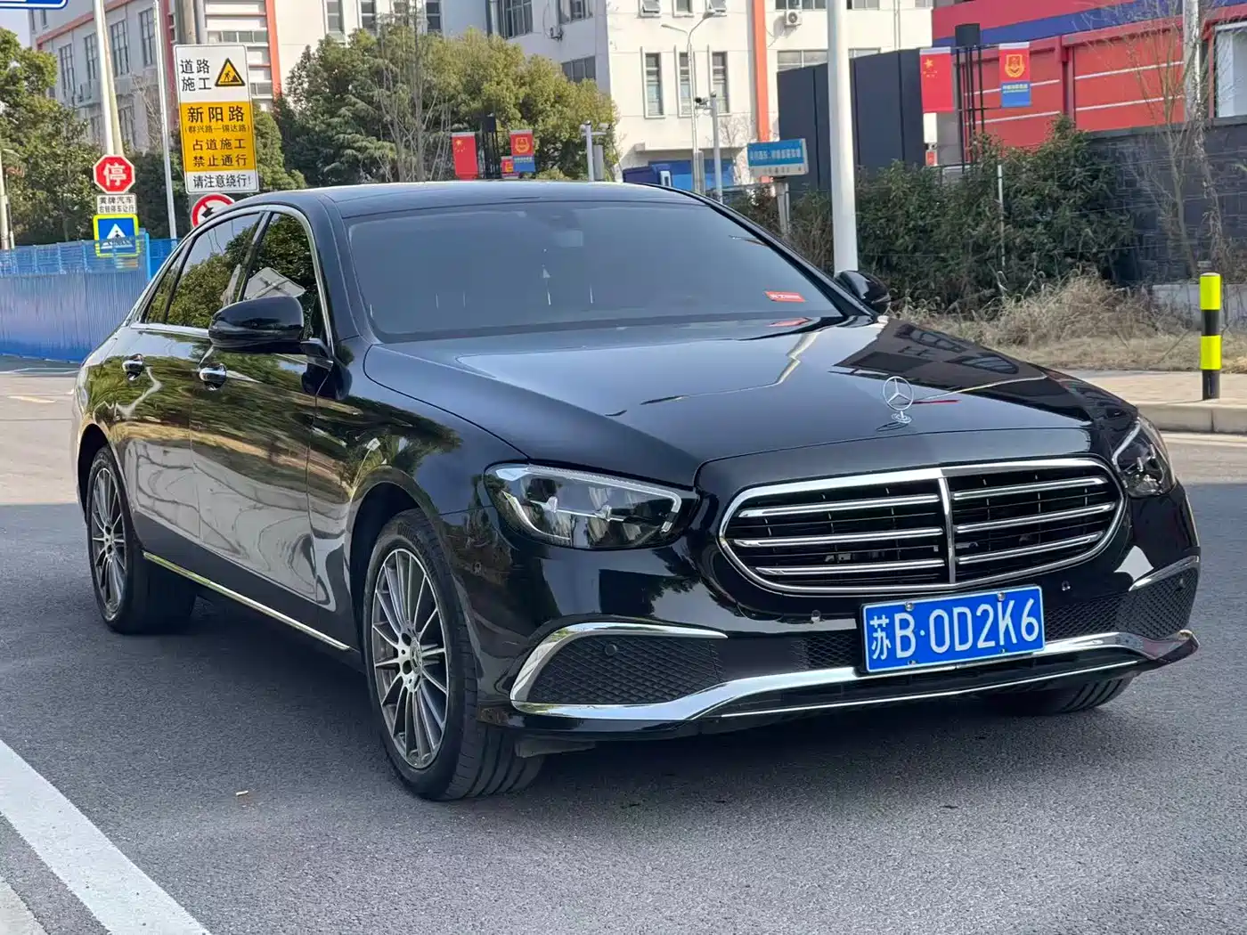 Mercedes-Benz E-Class 2023 E 260 L фото 3
