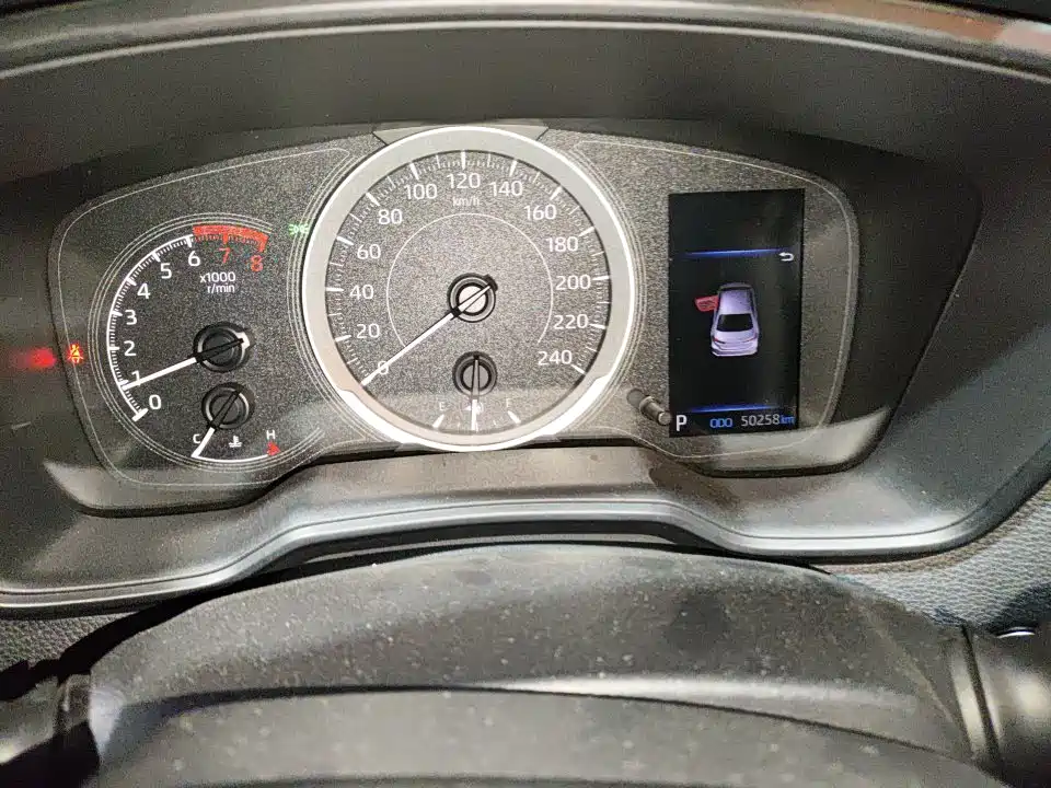 Toyota Corolla 2021 1.2T S-CVT Elite PLUS Edition фото 8
