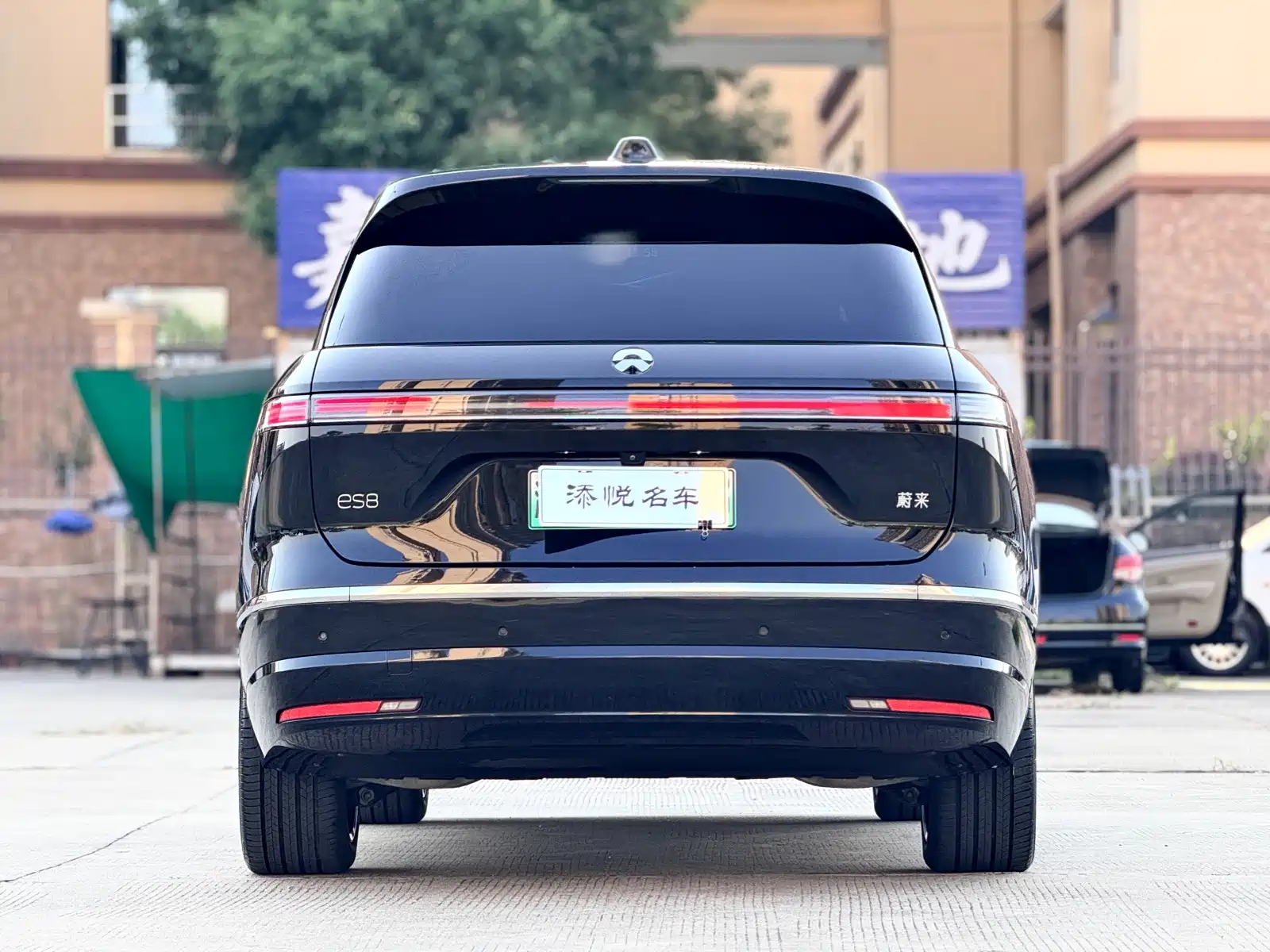 Фото 6 - NIO ES8