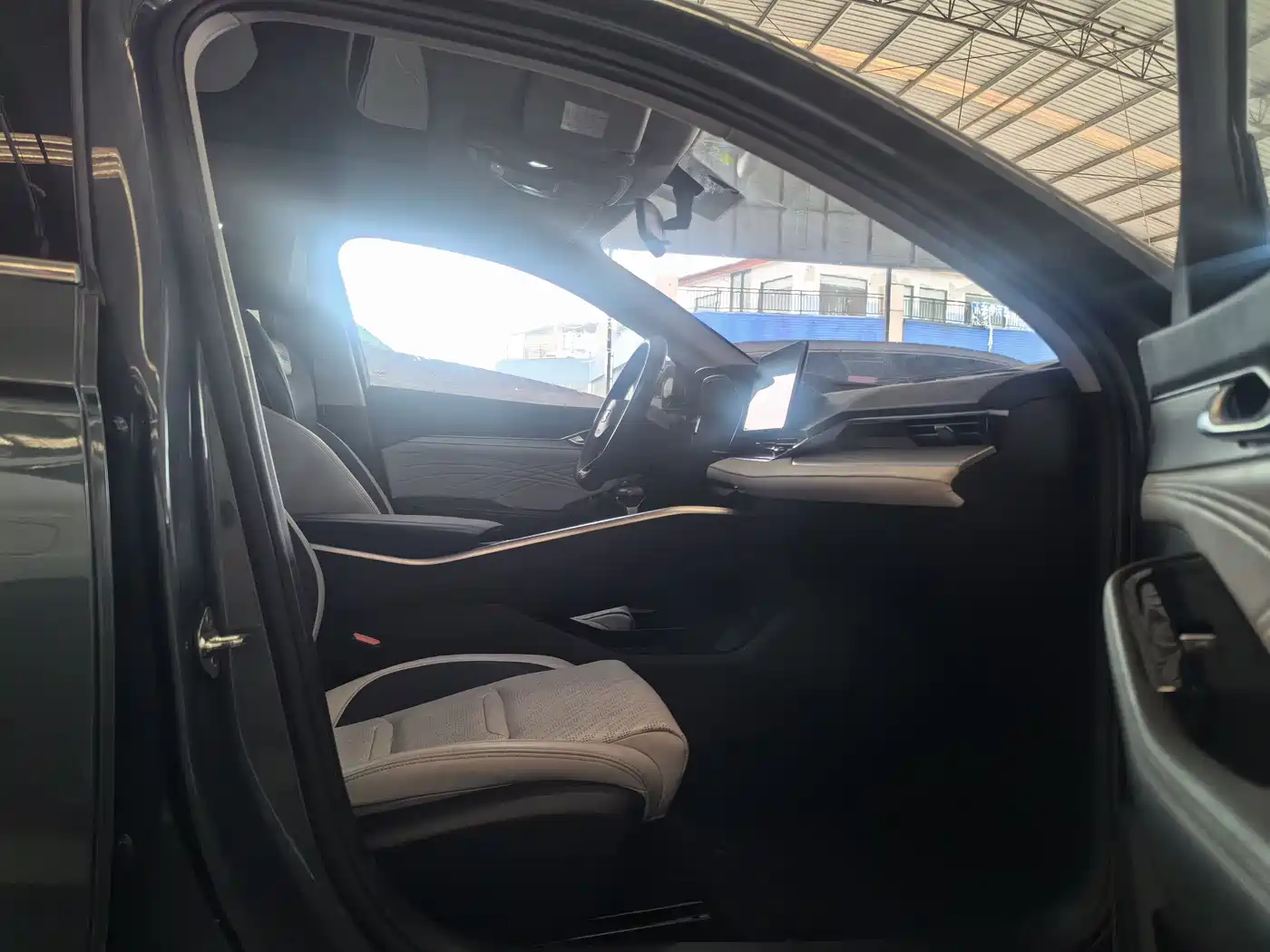 GEELY AUTOMOBILE XINGRUI