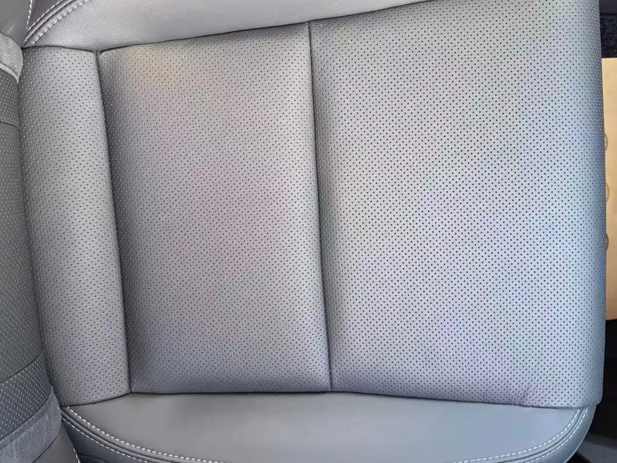 Lexus LM 2023 500h 6-Seater Prestige Edition фото 13