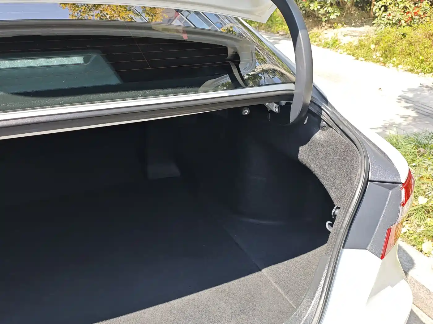 Toyota Camry 2021 2.5G Luxury Edition фото 30
