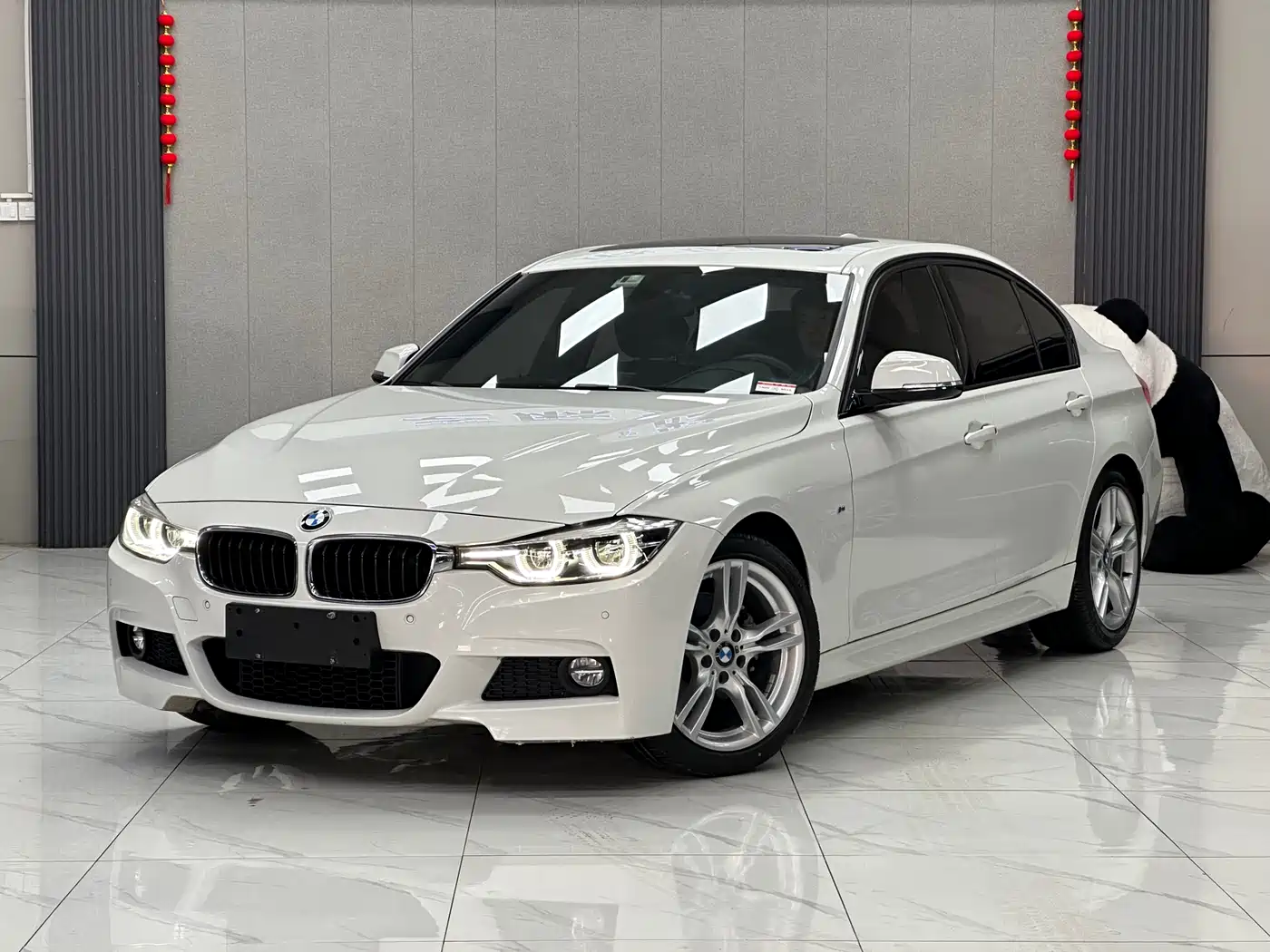 BMW 3 Series 2018 320i M Sport Package