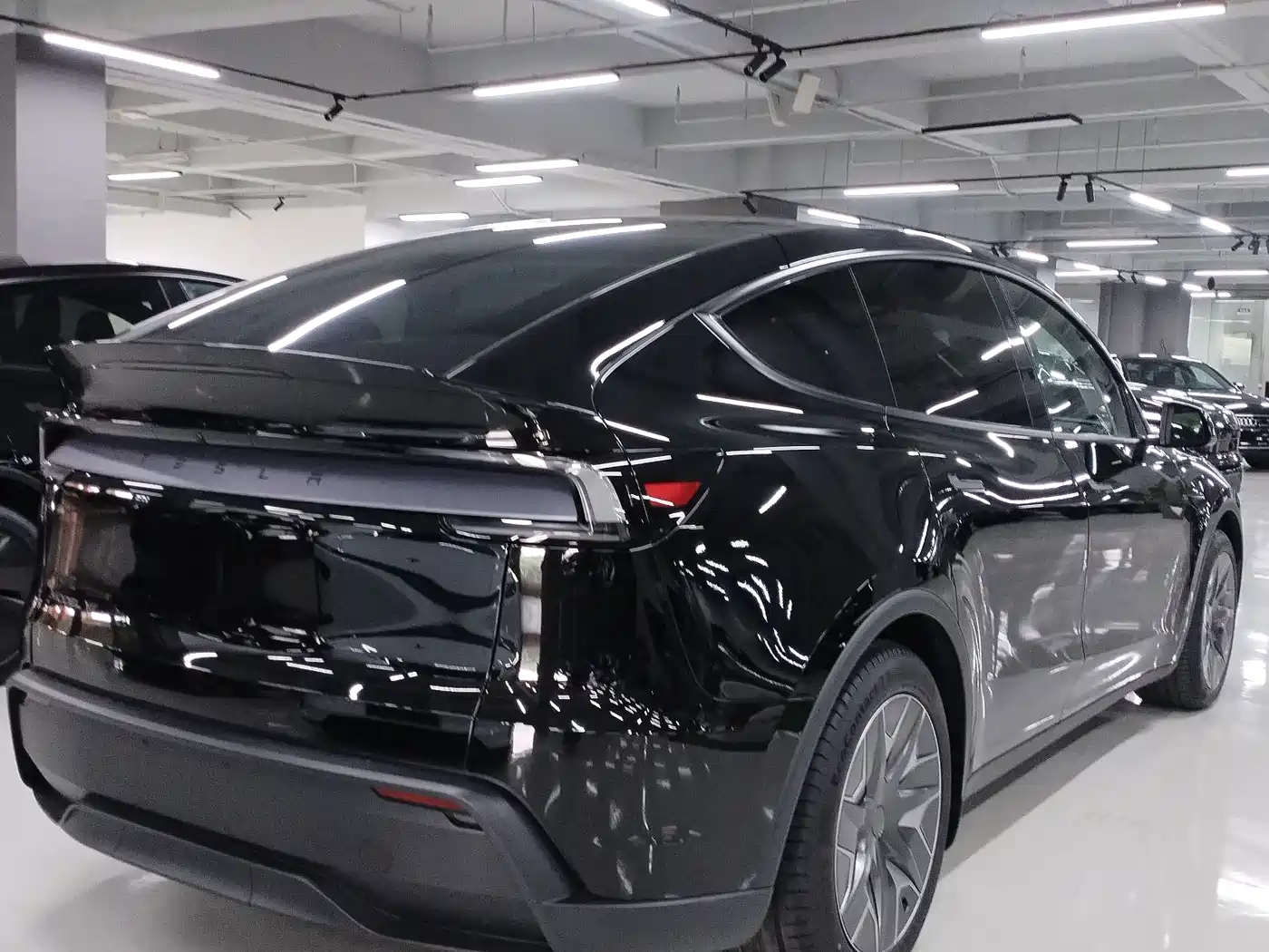 Tesla Model Y L 2026 2025 Facelift Long Range AWD