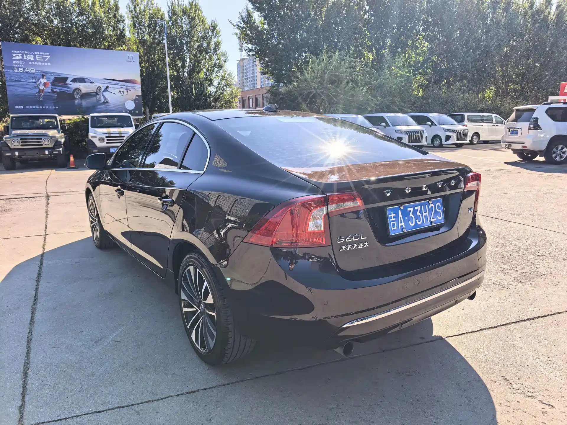 Фото 8 - Volvo S60