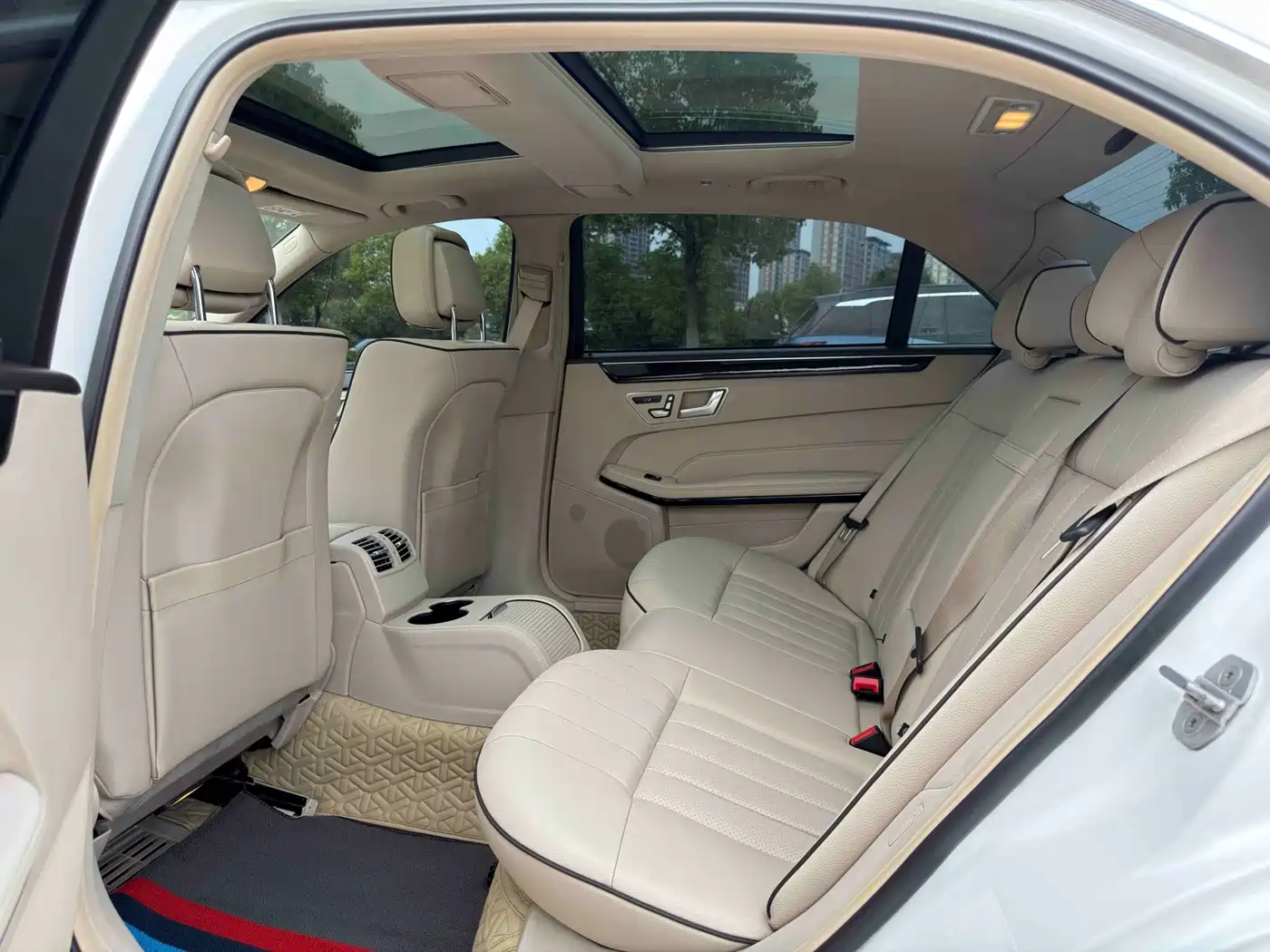 Mercedes-Benz E-Class 2015 Facelift E 260 L Sport фото 9