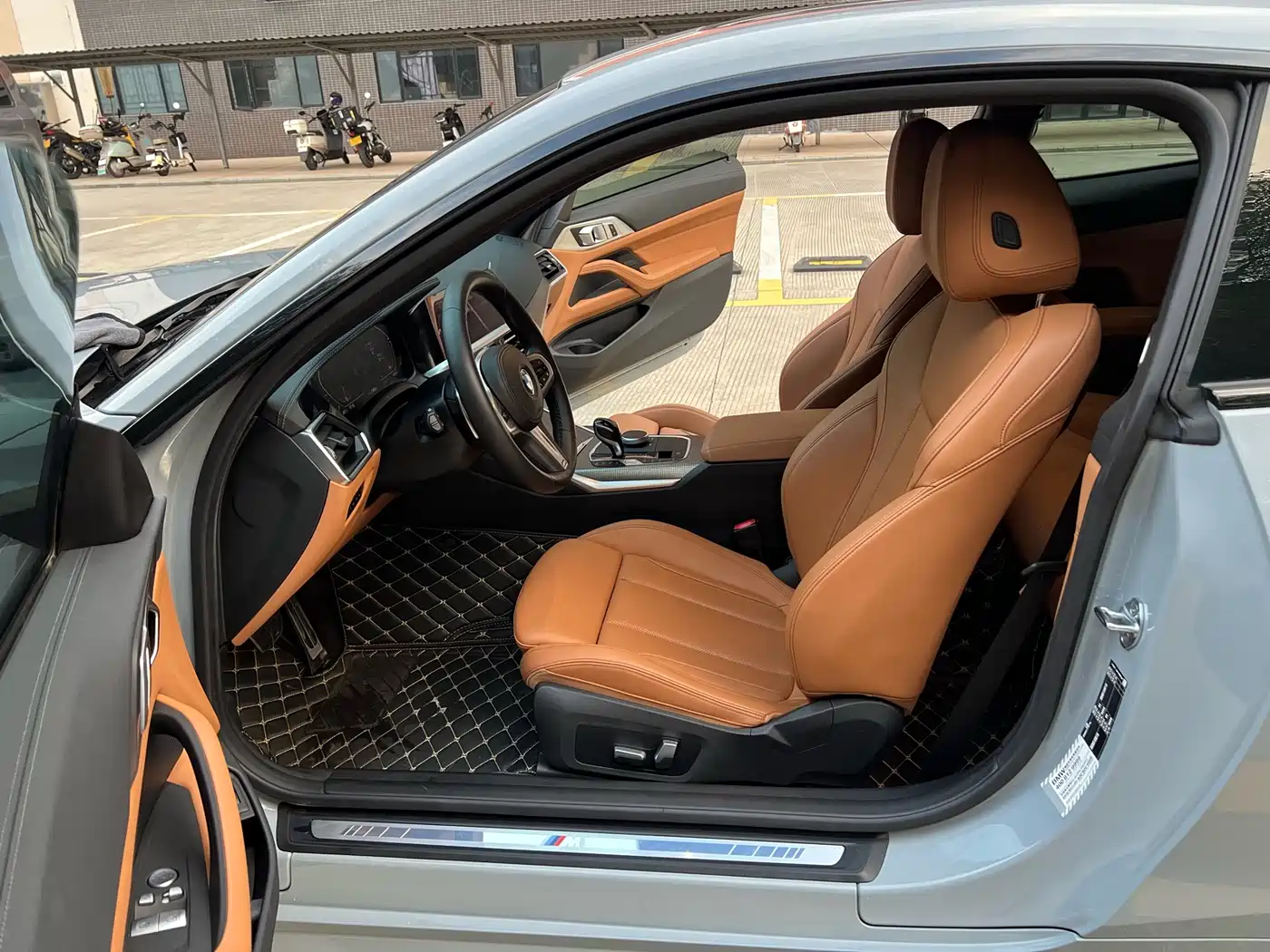BMW 4 Series 2022 Facelift 425i M Sport Shadow Edition фото 4