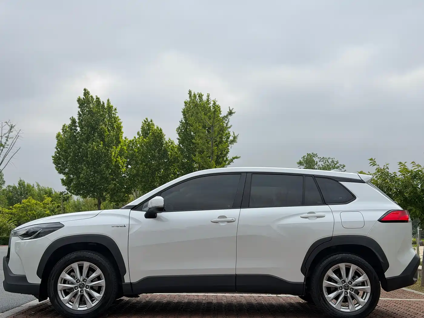 Toyota Corolla Cross 2023 Hybrid 2.0L Elite Edition фото 2