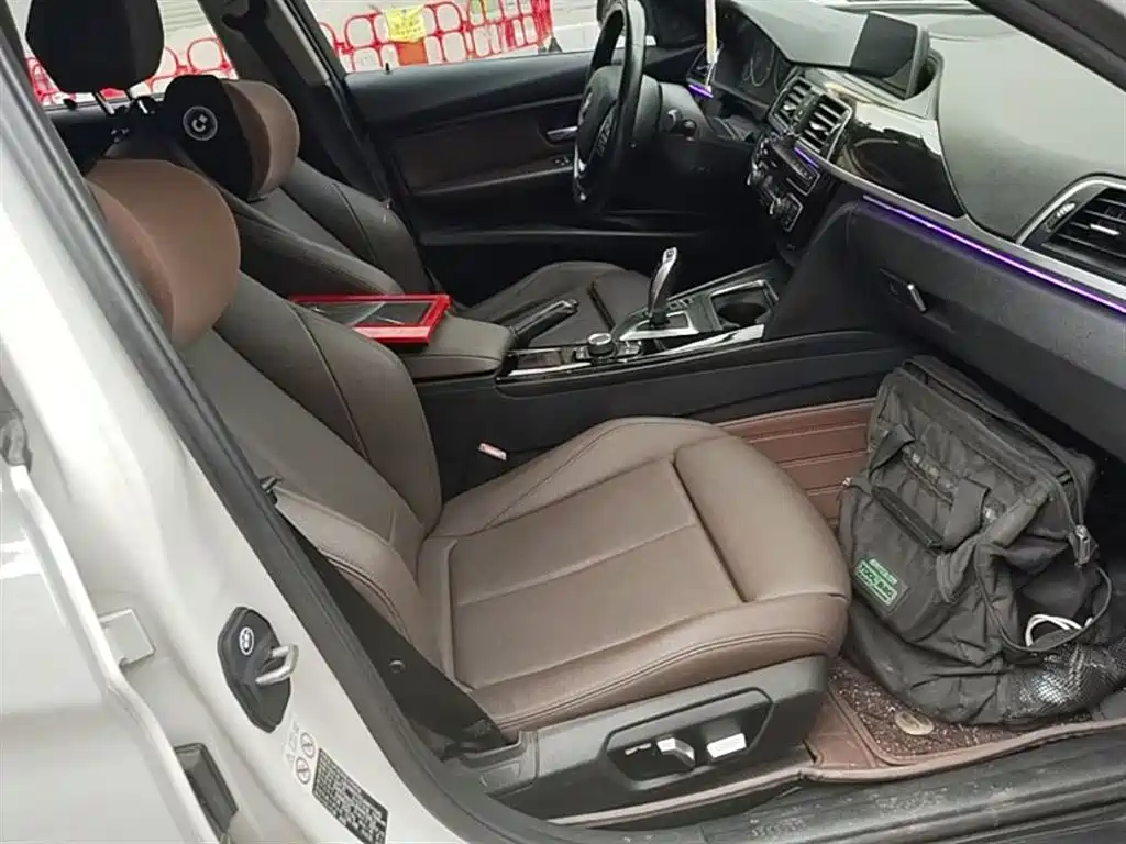 BMW 3 Series 2018 320Li Fashion Style фото 25
