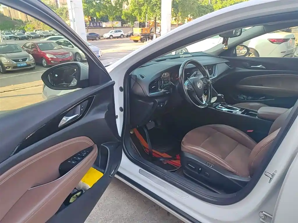 Buick Regal 2017 28T Premium Type фото 12