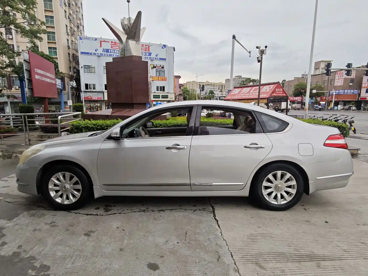 Photo 3 - Nissan Teana