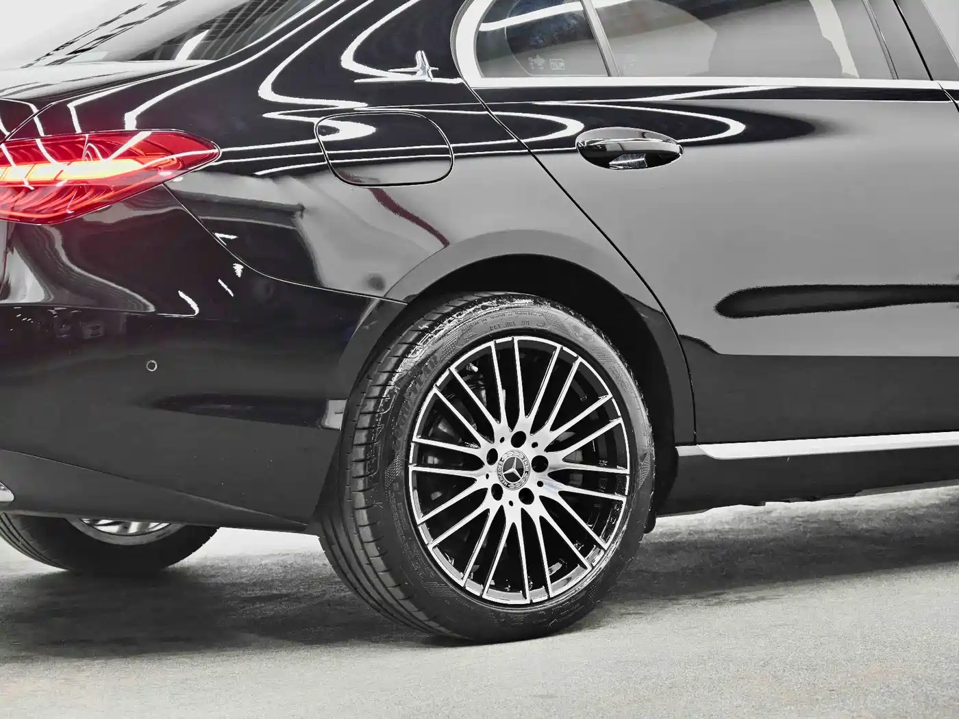 Mercedes-Benz C-Class 2024 C 260 L фото 6