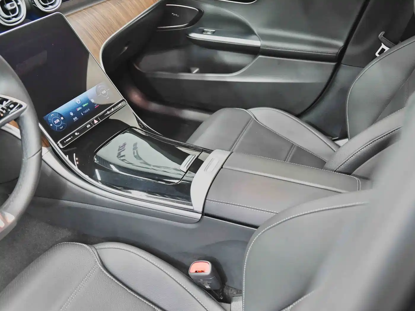 Mercedes-Benz C-Class 2024 C 260 L фото 19