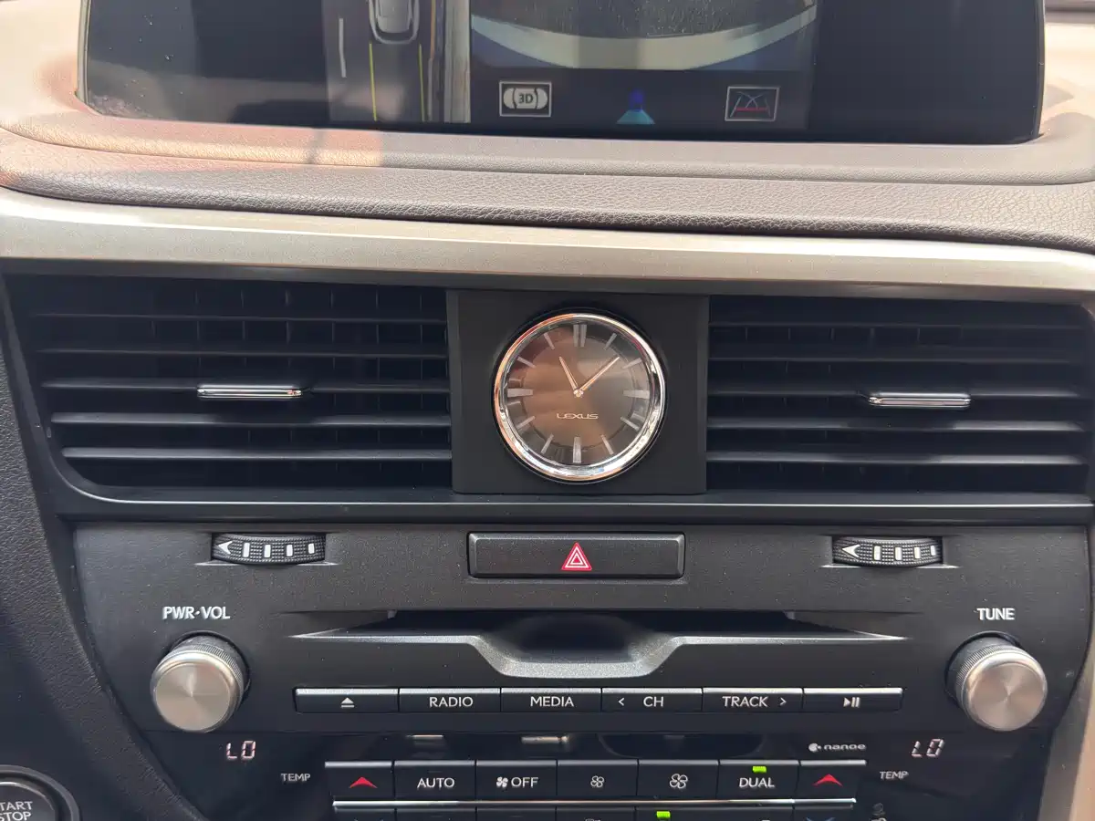 Lexus RX 2020 Facelift 300 AWD Elegance Edition фото 15