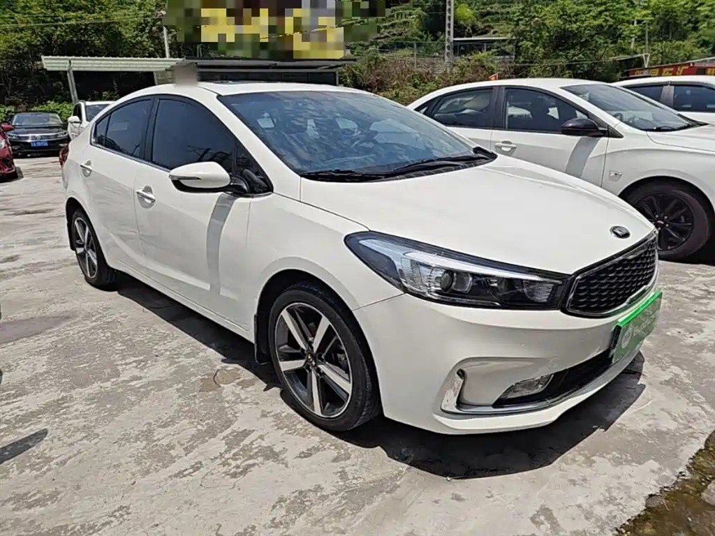 Kia K3 2017 1.6L Automatic 15th Anniversary Special GLS фото 4