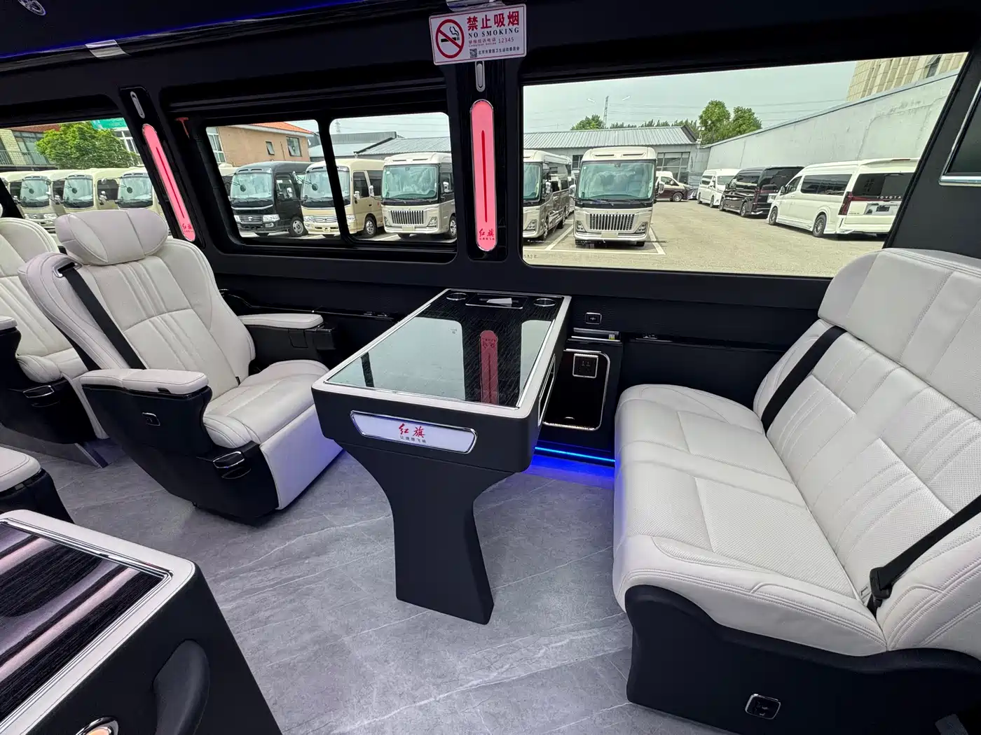 Hongqi Guoyue 2024 3.0T Flagship Edition 17-seater фото 30