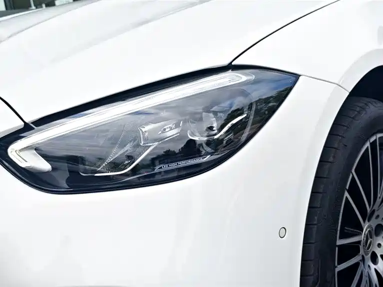 Mercedes-Benz C-Class 2025 C 260 L Sport Edition фото 4