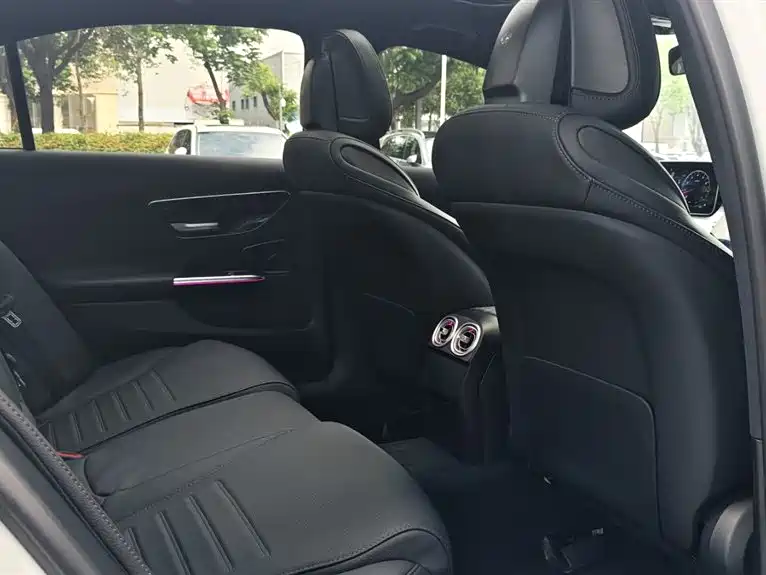 Mercedes-Benz C-Class 2025 C 260 L Sport Edition фото 10