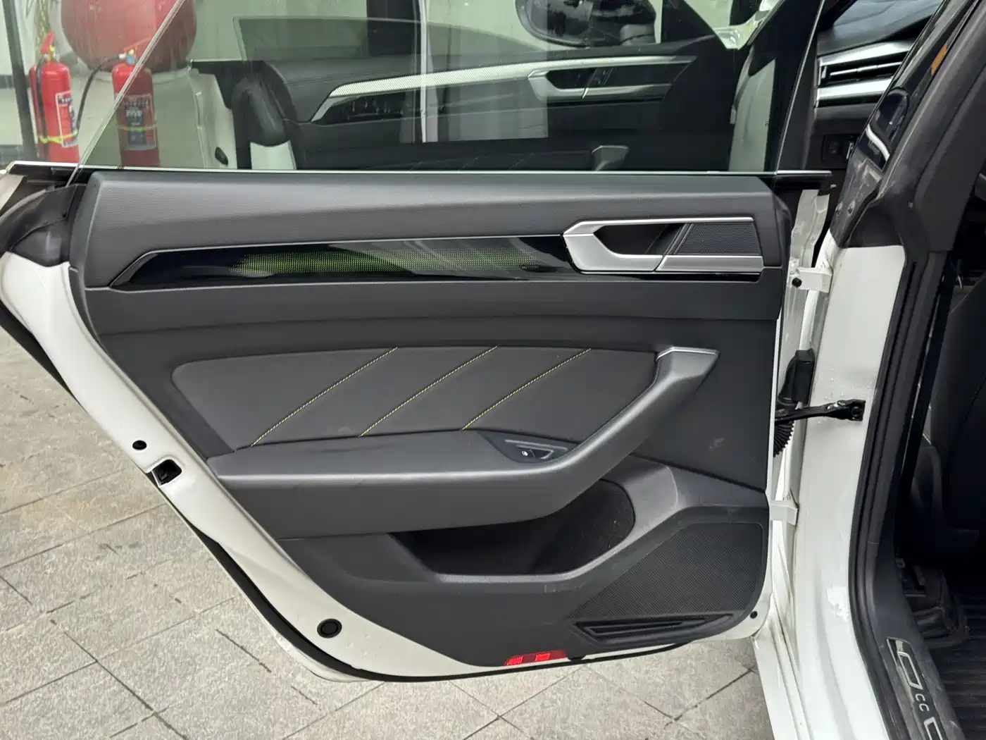 Volkswagen FAW-Volkswagen CC 2023 380TSI Eye-catching Edition фото 15