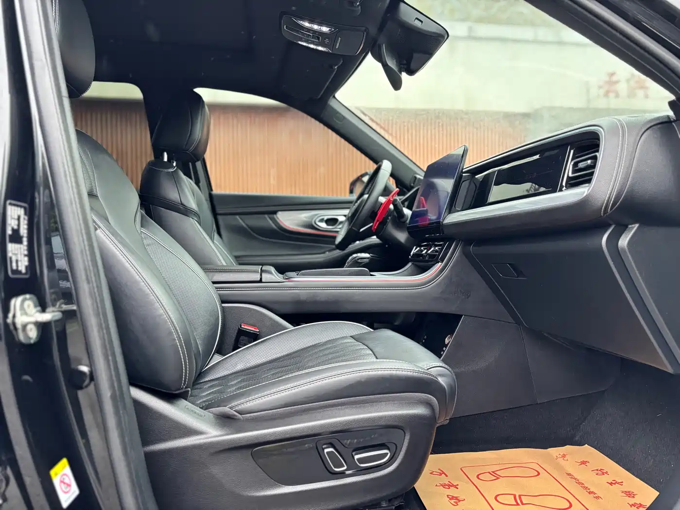 GAC Trumpchi Trumpchi GS8 2022 Pilot Series 2.0TGDI 2WD Luxury Smart Connect Edition (7-Seater) фото 21