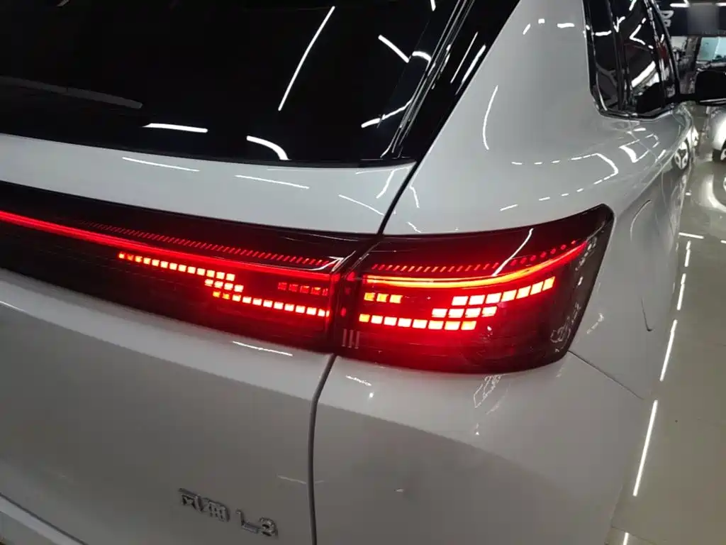 Dongfeng Aeolus L8 2026 2025 Plug-in Hybrid