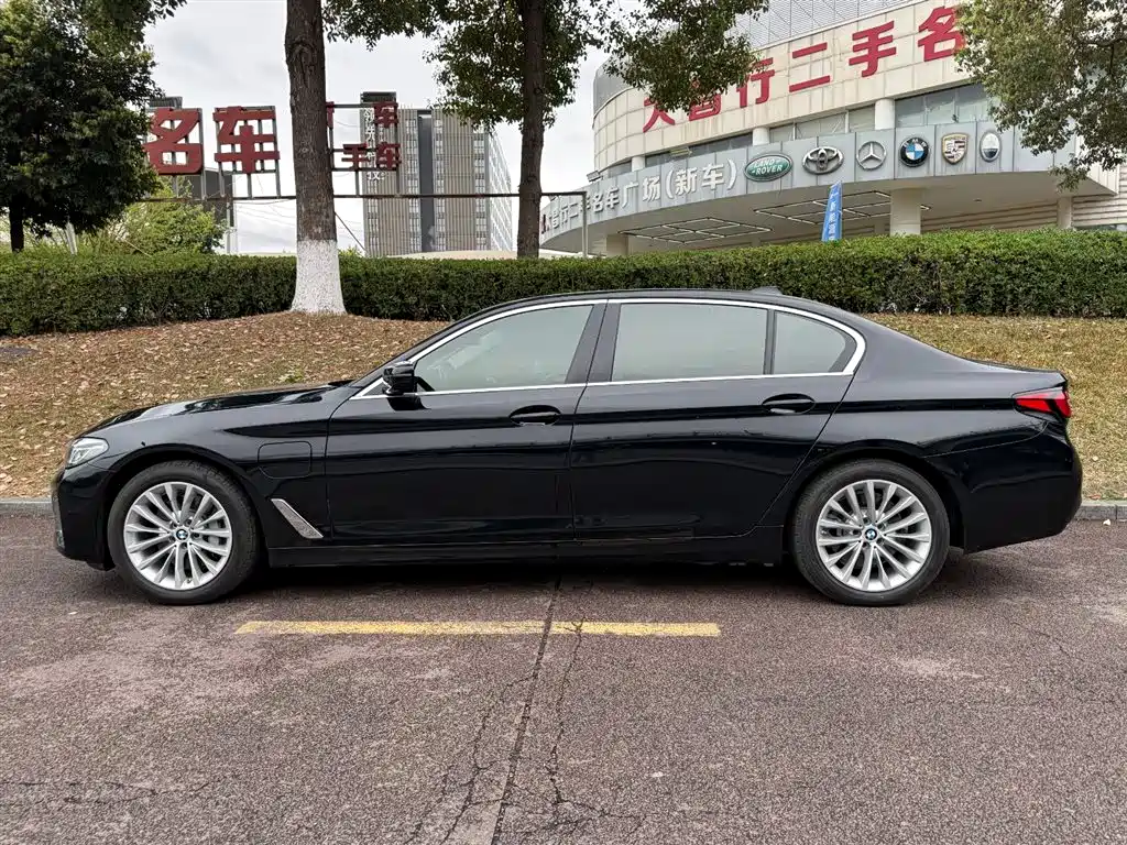 BMW 5 SERIES NEW ENERGY