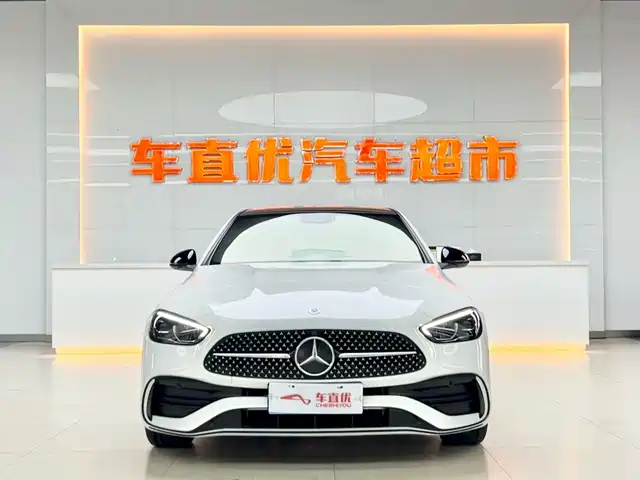 Mercedes-Benz C-Class 2023 Facelift II C 260 L Night Edition — фото 3