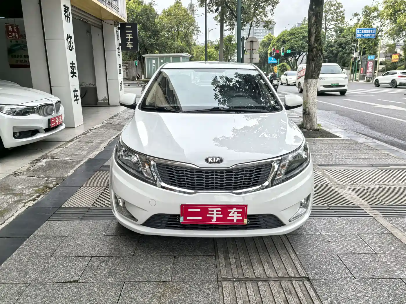 Kia K2 2012 Sedan 1.4L MT GLS Commemorative Edition фото 2