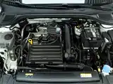 Фото 17 - Volkswagen Golf