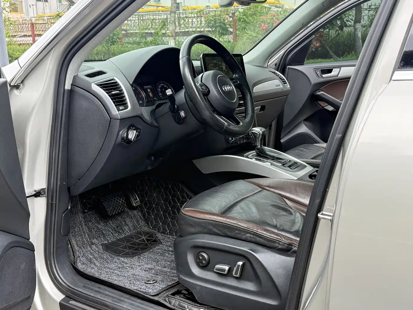 Audi Q5 2017 40 TFSI Technology фото 9