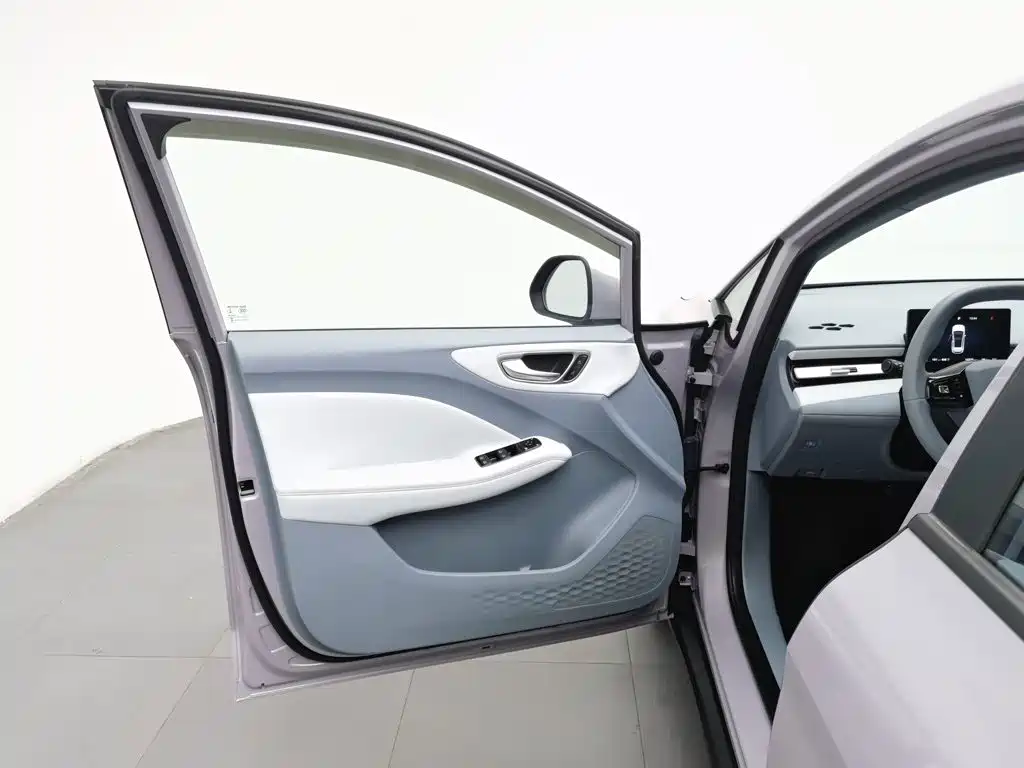 Фото 8 - MG MG4 EV