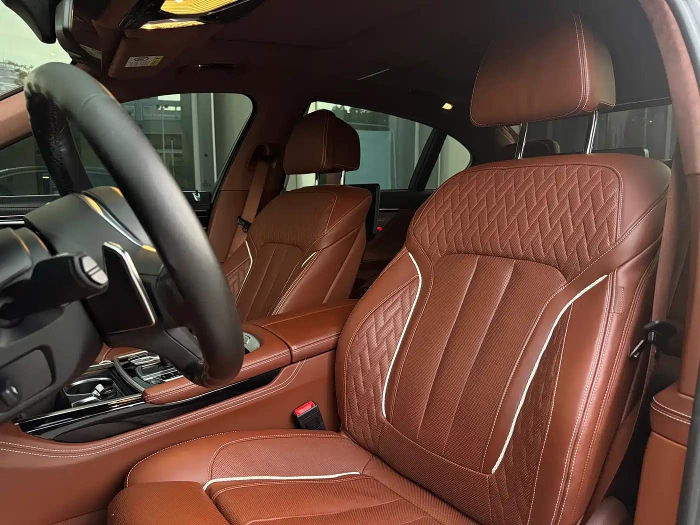 BMW 7 Series 2018 750Li xDrive M Sport Package фото 18